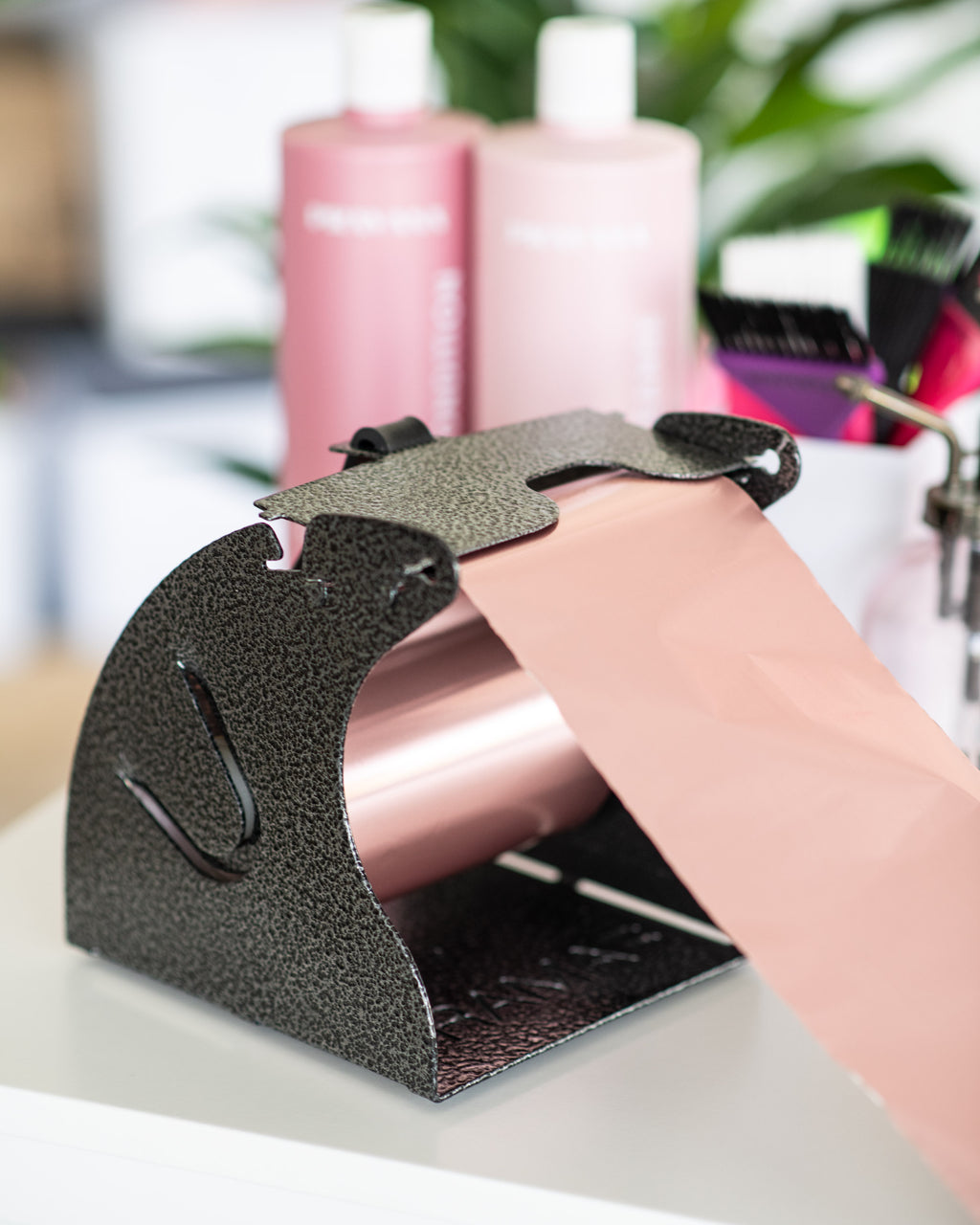 foil dispenser and cutter, foil holder and cutter, aluminum foil dispenser, aluminum foil dispenser with cutter, foil cutter dispenser, foil cutting machine, foil dispenser for hairdressers, foil dispenser for salon, dispenser foil dispenser, framar foil dispenser instructions, foil roll dispenser