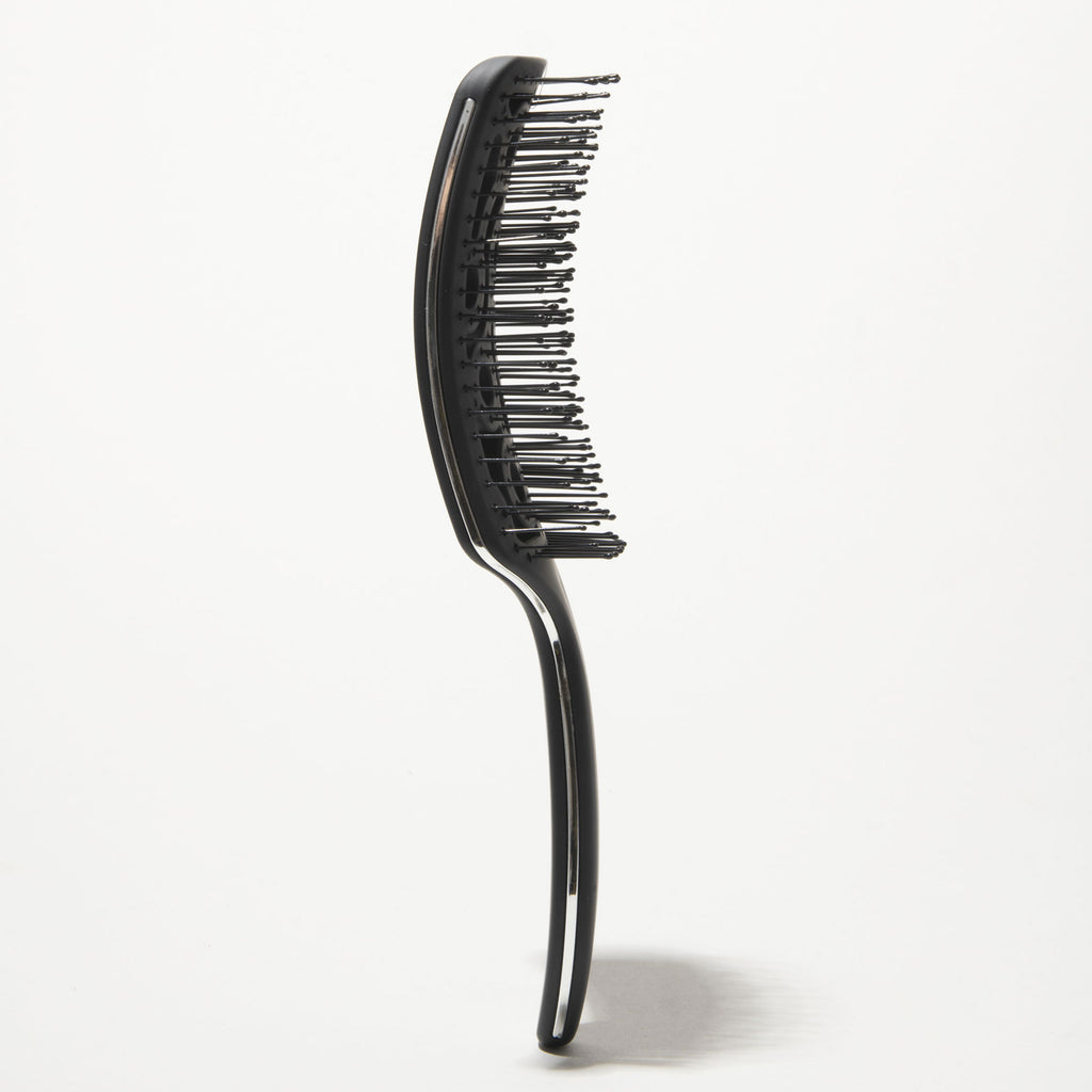 Vented brush, vent hair brush benefits, Hair brush, hair brush to blow dry, hair brush to smooth hair, hair brush with holes, hair brush without cushion, vent brush curved, vent brush dryer, vent brush for hair, are vent brushes good, vent brush hair, vent brush how to use, vented wet brush,