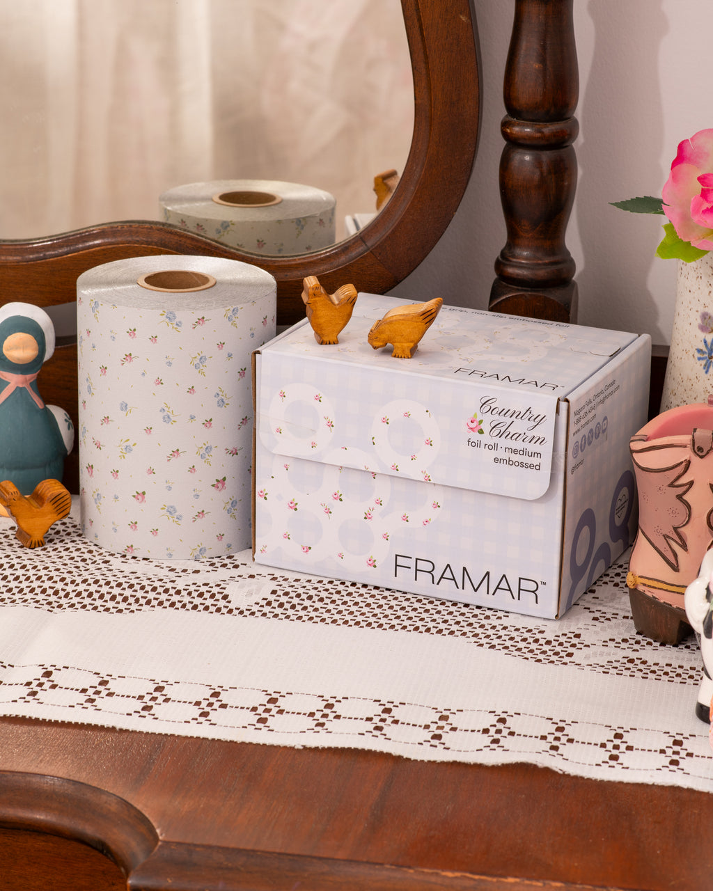 Country Charm - Embossed Roll