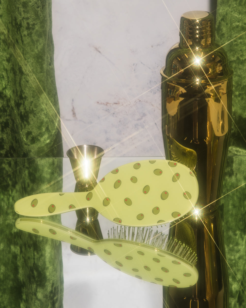 Extra Dirty Extra Olives detangle brush