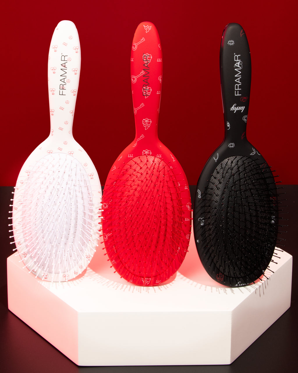 Get Lucky - Detangle Brush 9pc Display
