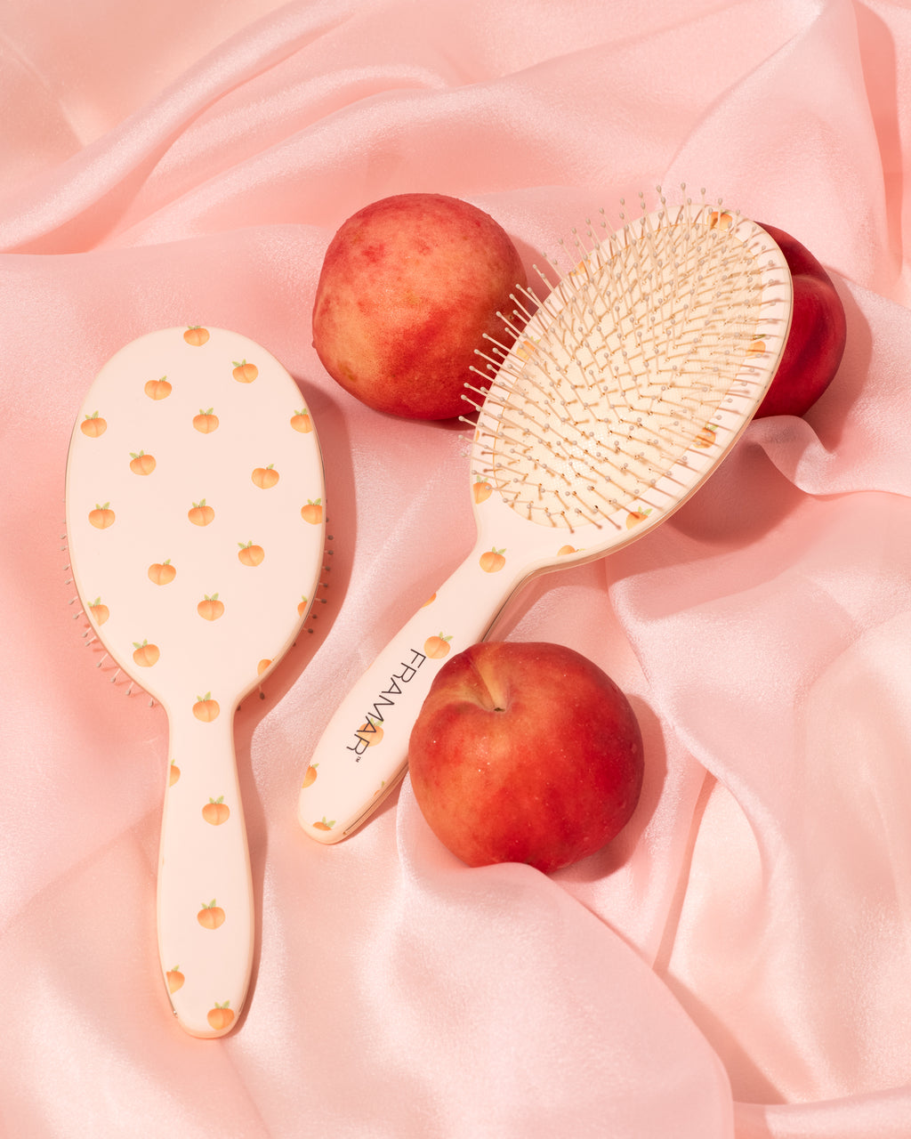Peach Please - Georgia Detangle Brush