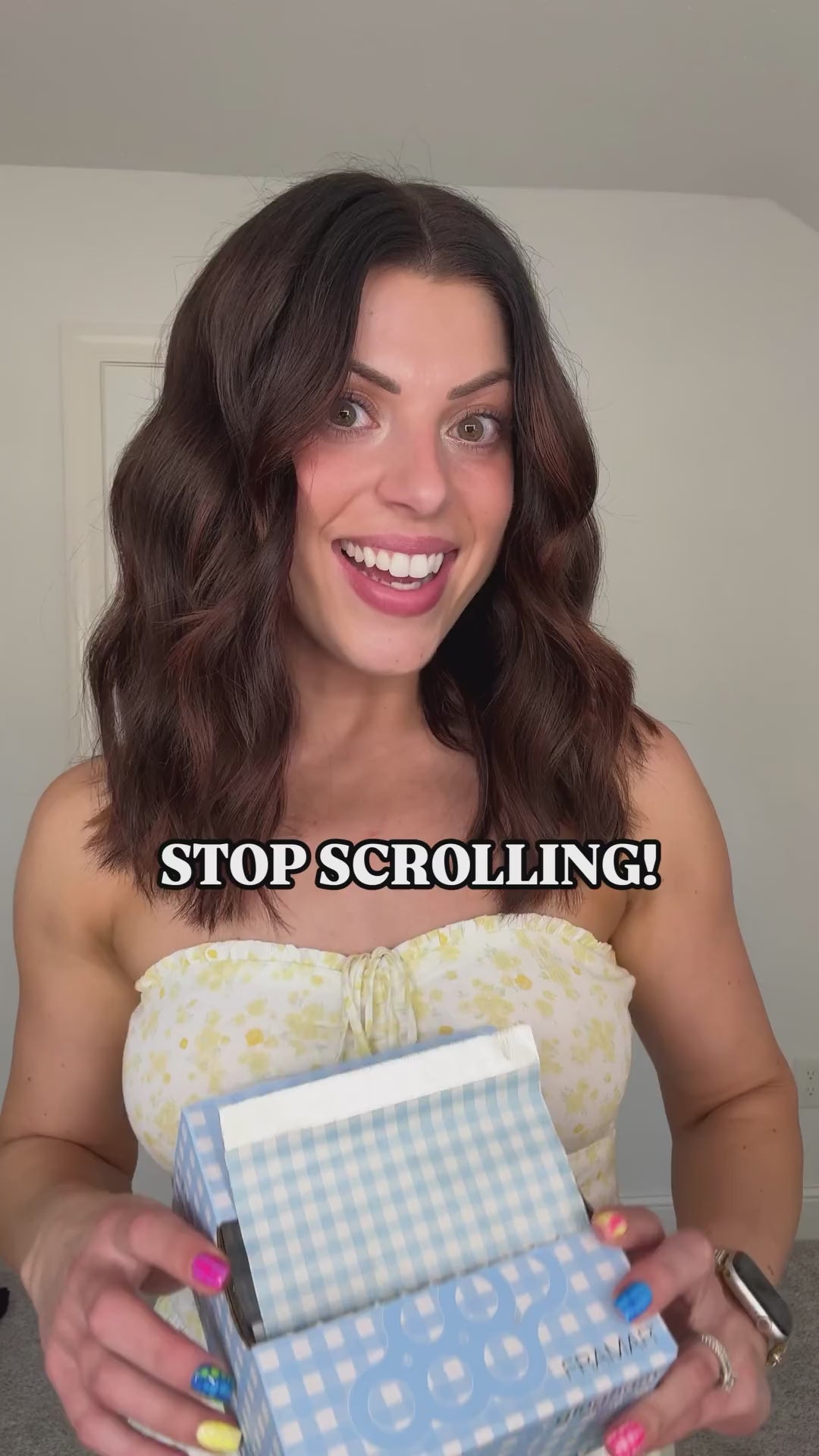 Blue Gingham - Pop Up UGC video