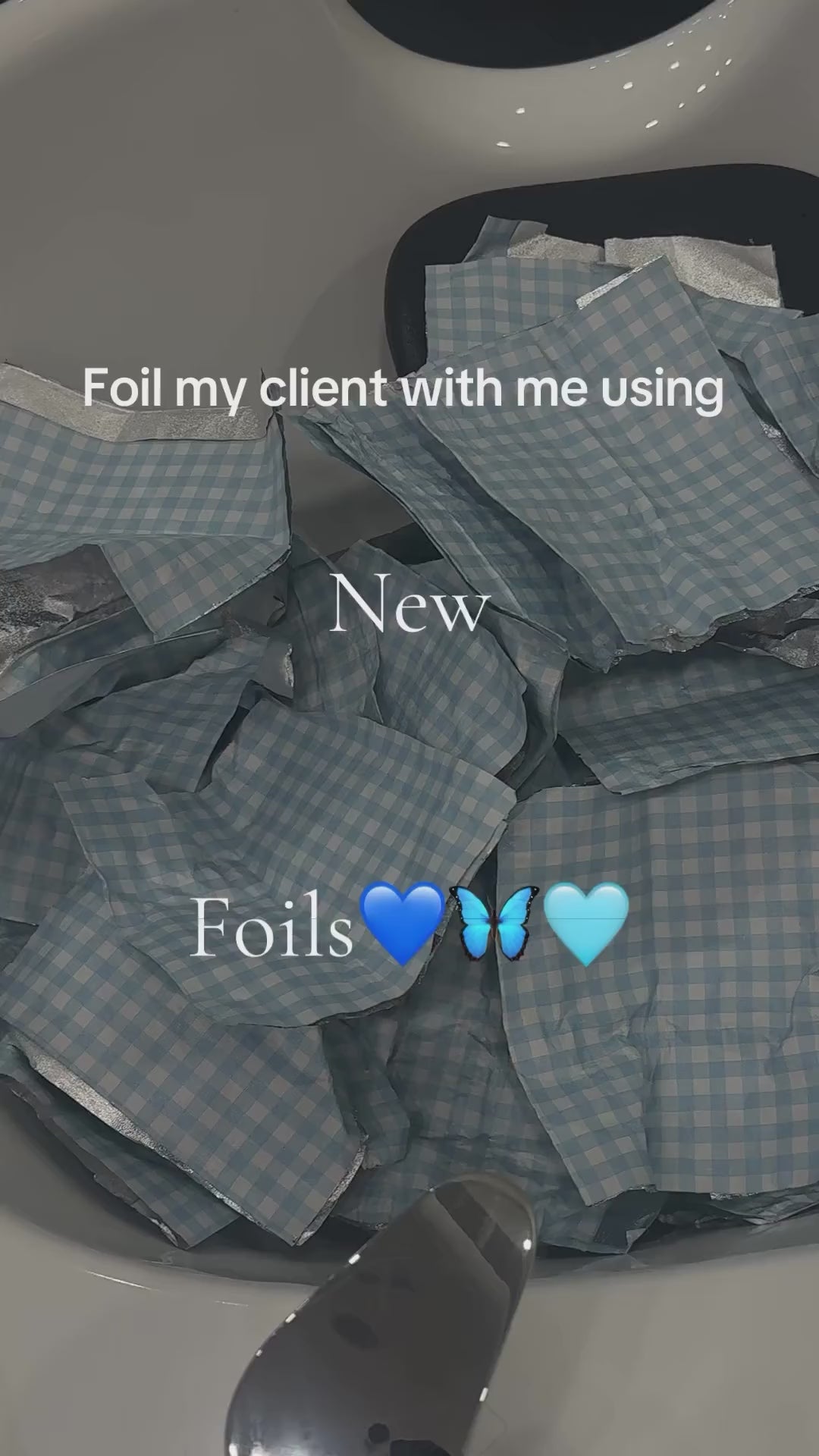 Blue Gingham - Pop Up UGC video
